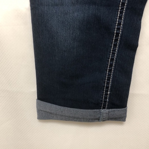 Love Indigo Premium Capris - Picture 4 of 11